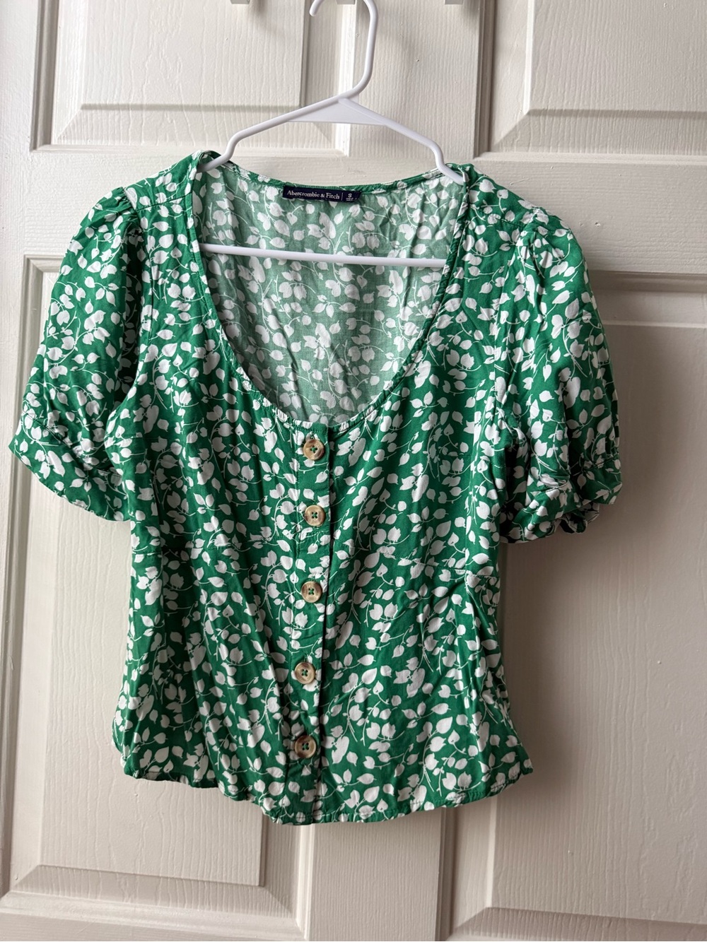 Abercrombie & Fitch Green White Floral Button-Up Puff Sleeve Top